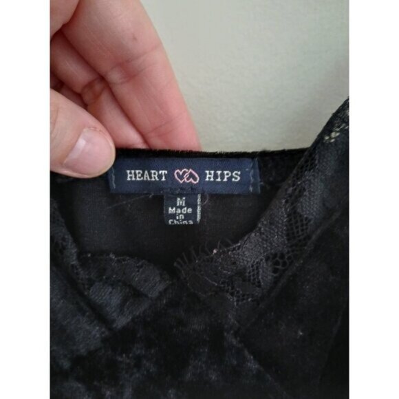 Heart & Hips Womens Med Black Crushed Velvet Lace Bodysuit Gothic Glam Strappy - Picture 4 of 9